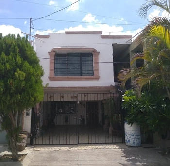 5_2643 | CASA EN VENTA  COL SCALLY | HeroSuite.io Oficial