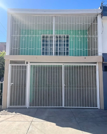 5_2777 | CASA EN VENTA FRACC CHAMIZAL | Realhaus