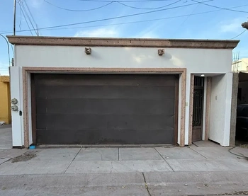 5_2807 | CASA EN VENTA FRACC SANTA CECILIA | Realhaus