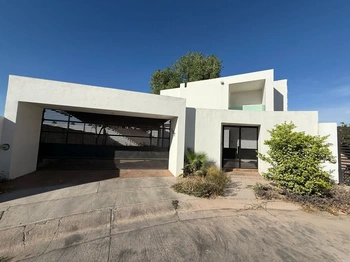 5_2850 | CASA EN VENTA PRIVANZAS RESIDENCIAL | HeroSuite.io Oficial